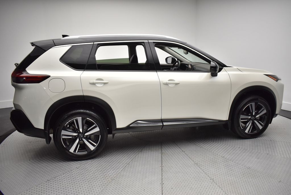 2023 Nissan Rogue SL photo 4