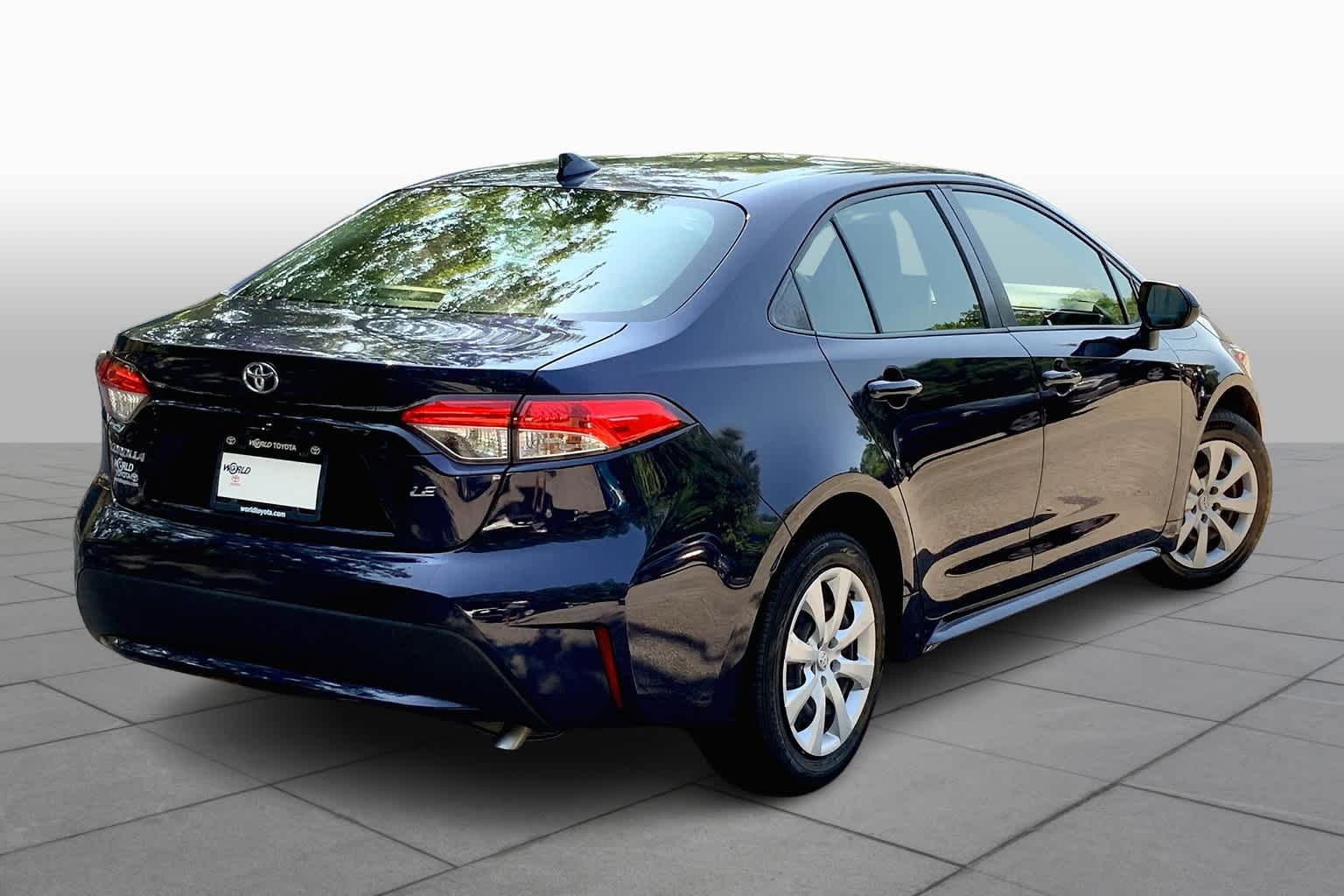 2020 Toyota Corolla LE photo 11