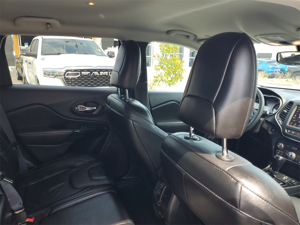 2023 Jeep Cherokee Altitude photo 25