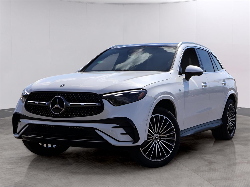 2025 Mercedes-Benz GLC Base's photo