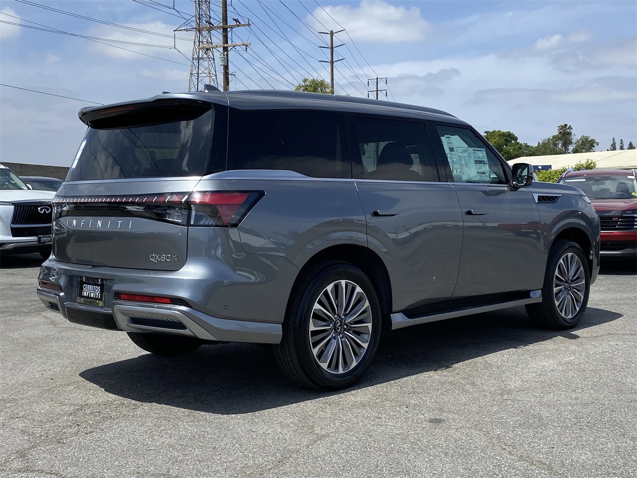 2025 Infiniti QX80 Sensory photo 6