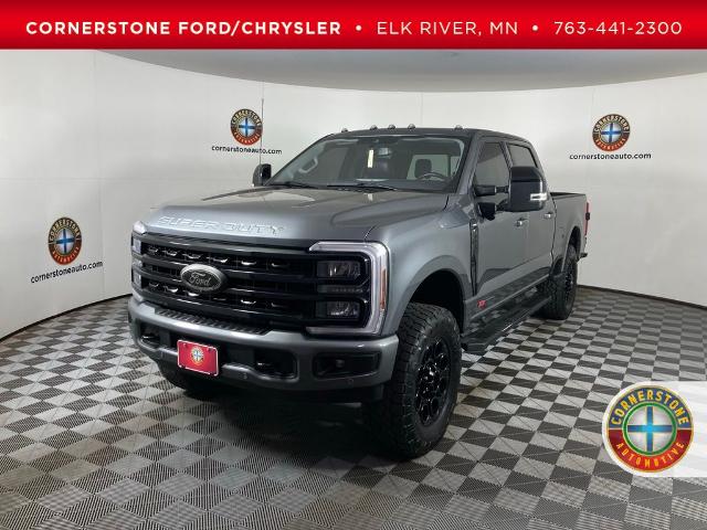 2024 Ford F-350 Super Duty Lariat's photo