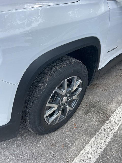 2023 Gmc Acadia SLT photo 2