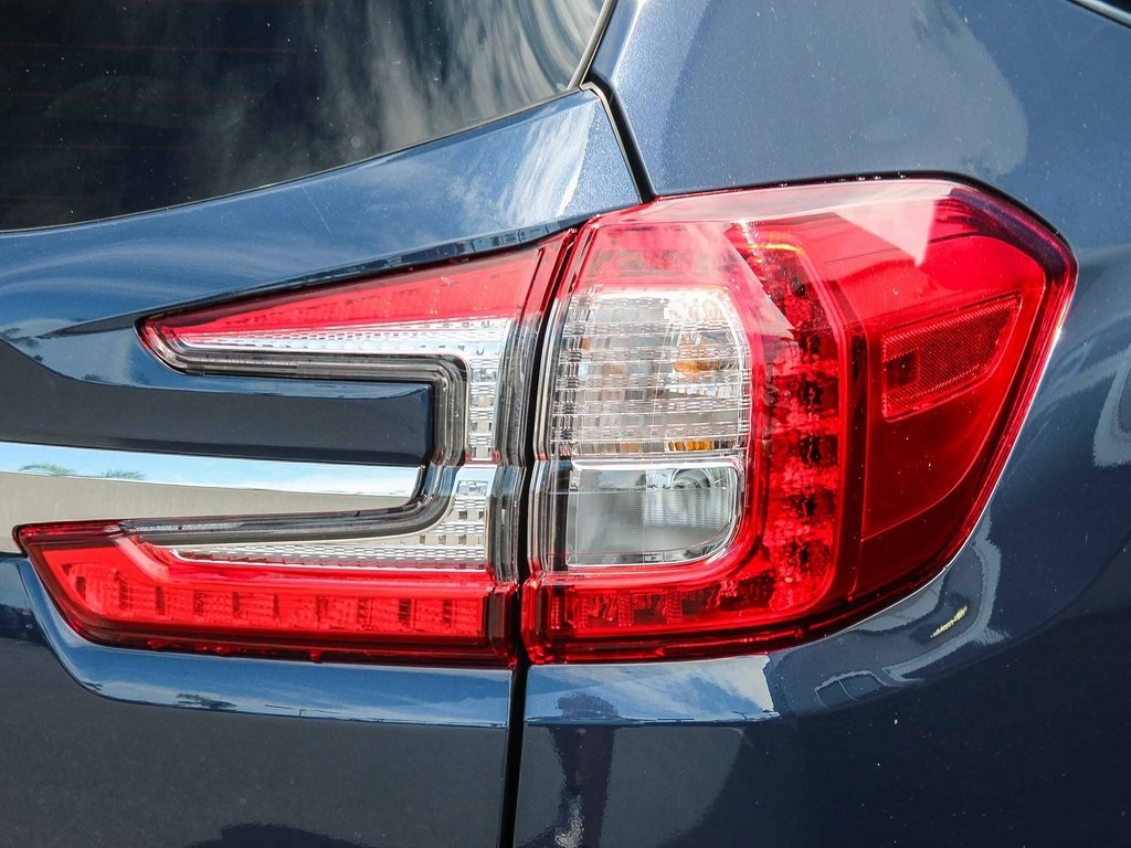 2025 Subaru Ascent Premium photo 7