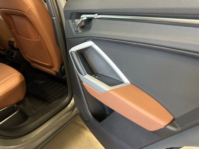 2020 Audi Q3 Premium photo 28
