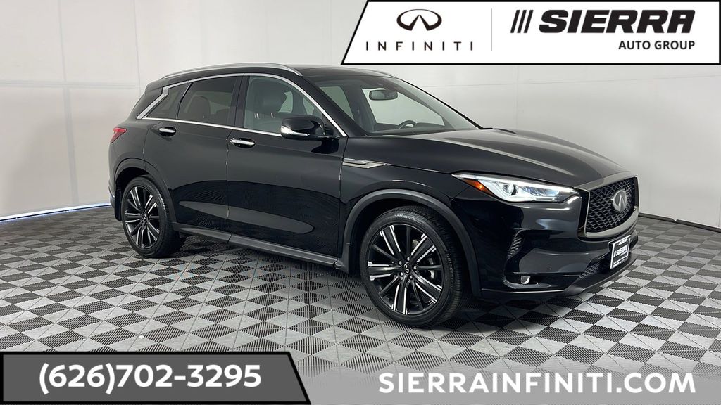 Used 2021 Black INFINITI LUXE image 1