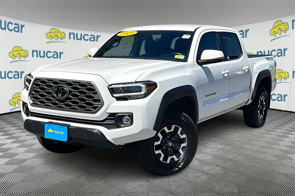 2023 Toyota Tacoma TRD Off-Road photo 3