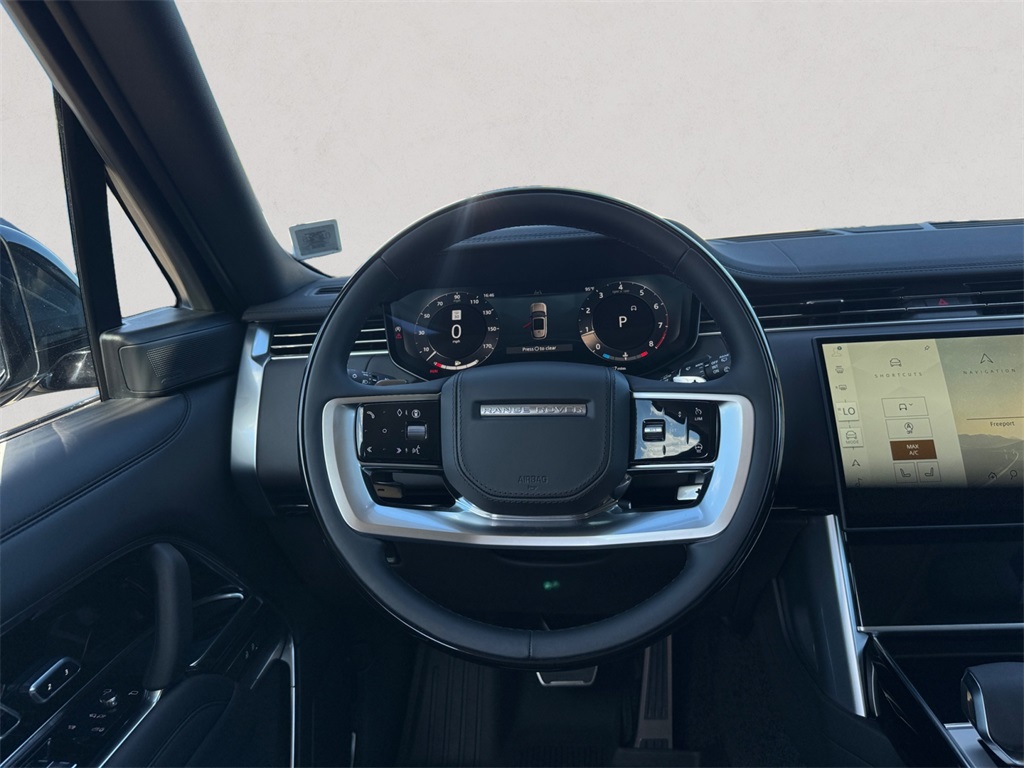 2025 Land Rover Range Rover SE photo 11