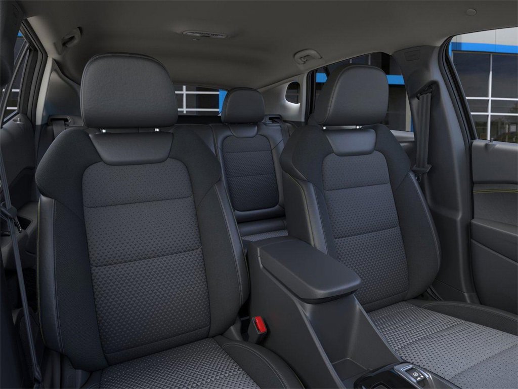 2025 Chevrolet Trax LT photo 12