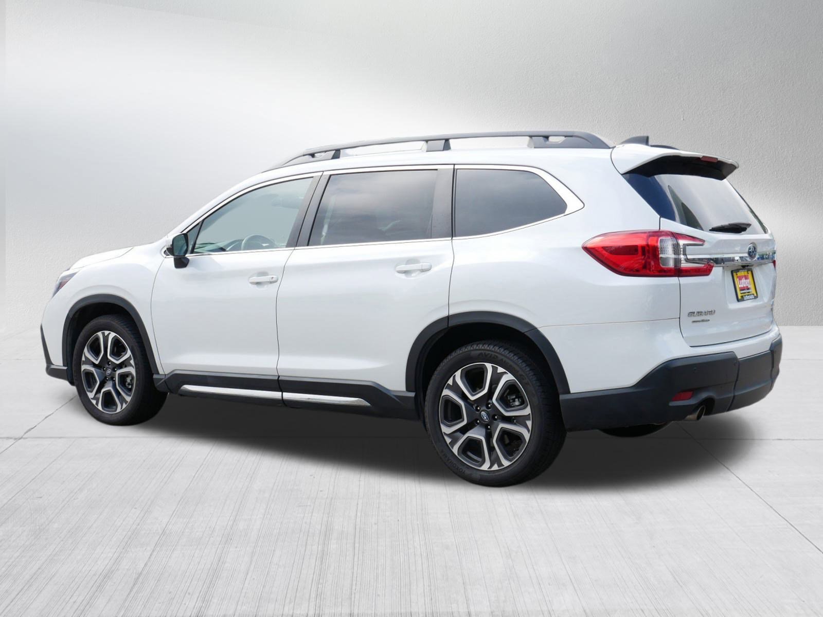 2023 Subaru Ascent Limited photo 4