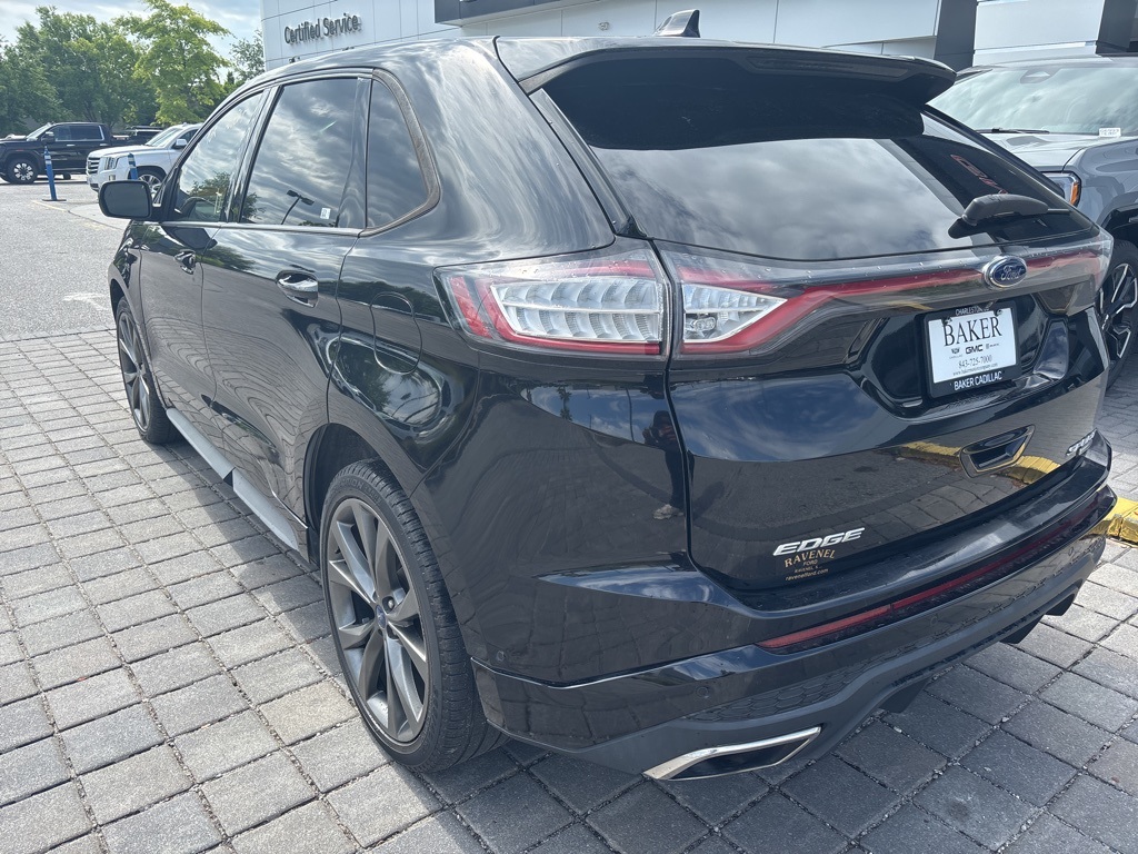 2018 Ford Edge Sport photo 2