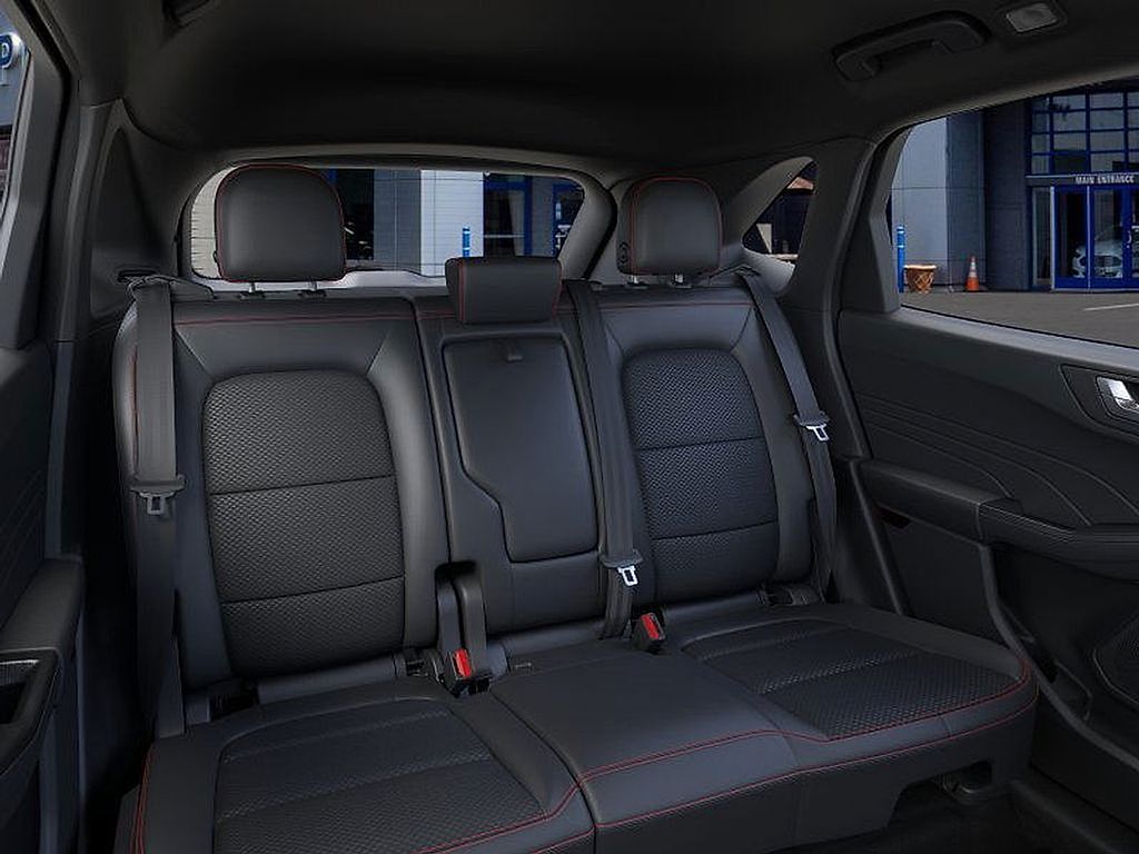 2025 Ford Escape ST-Line Select photo 10