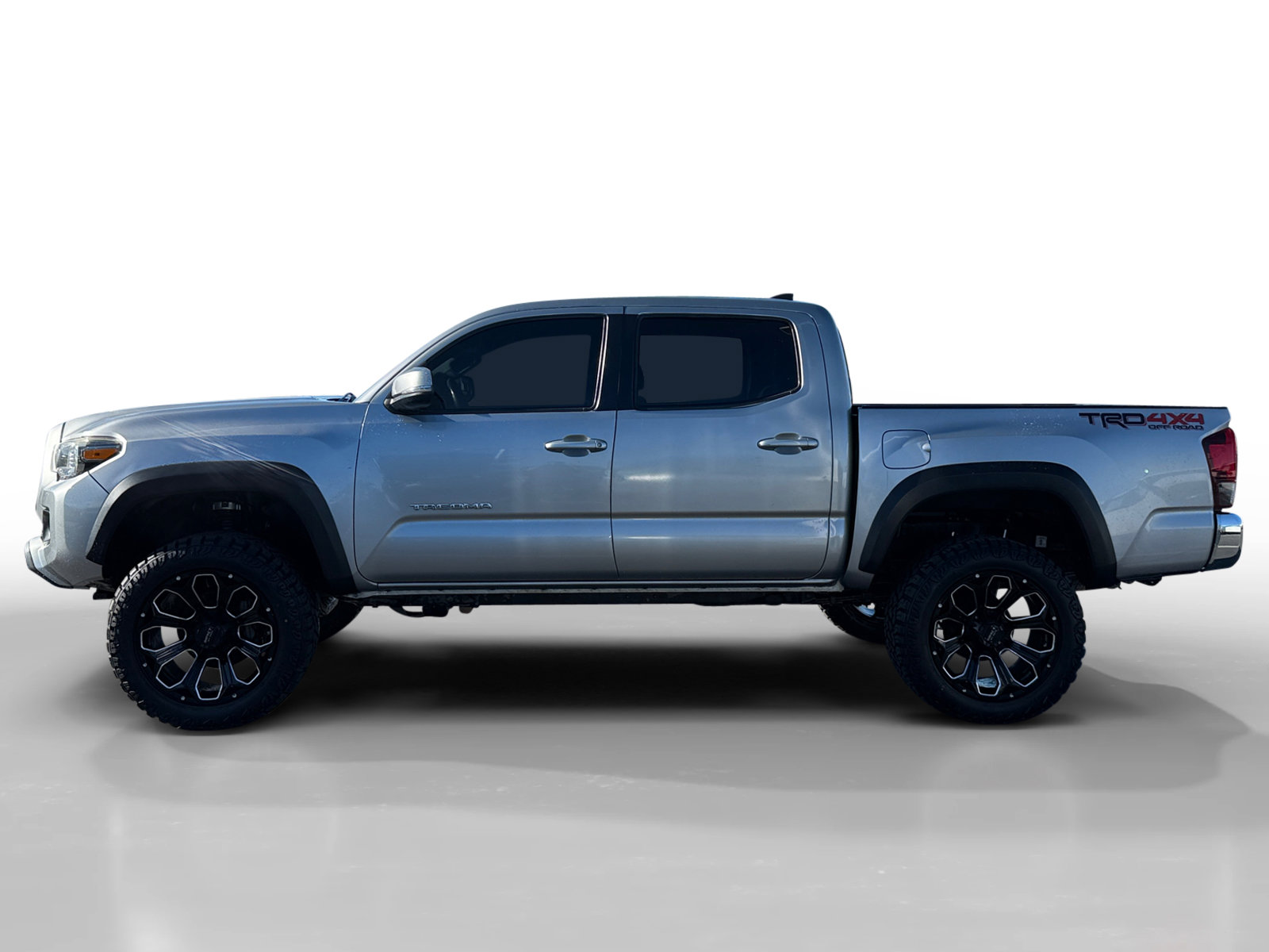 2018 Toyota Tacoma SR5 TRD Pro Sport photo 2