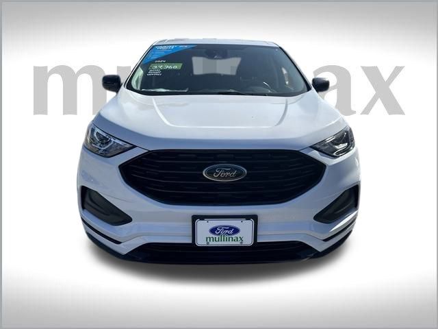 2024 Ford Edge SE photo 2