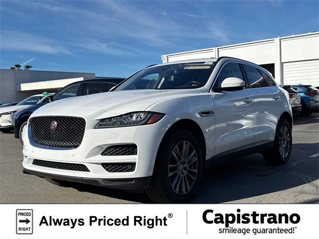 2017 Jaguar F-PACE Prestige's photo