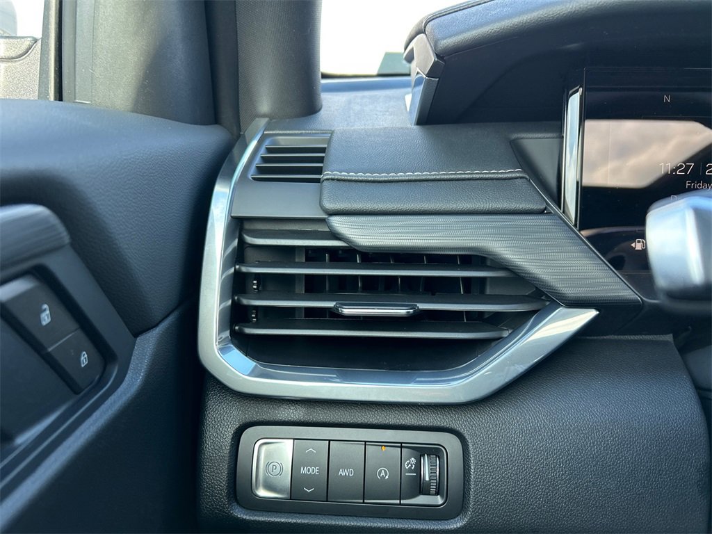 2026 GMC ACADIA - Image 18