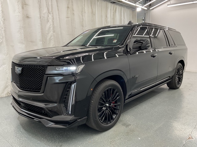 2023 Cadillac Escalade ESV V-Series photo 4