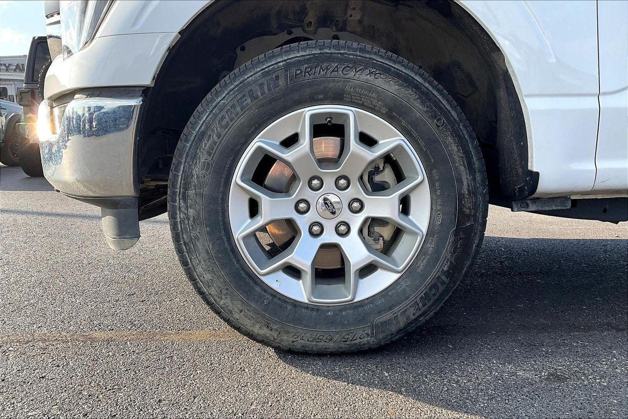 2023 Ford F-150 XL photo 2