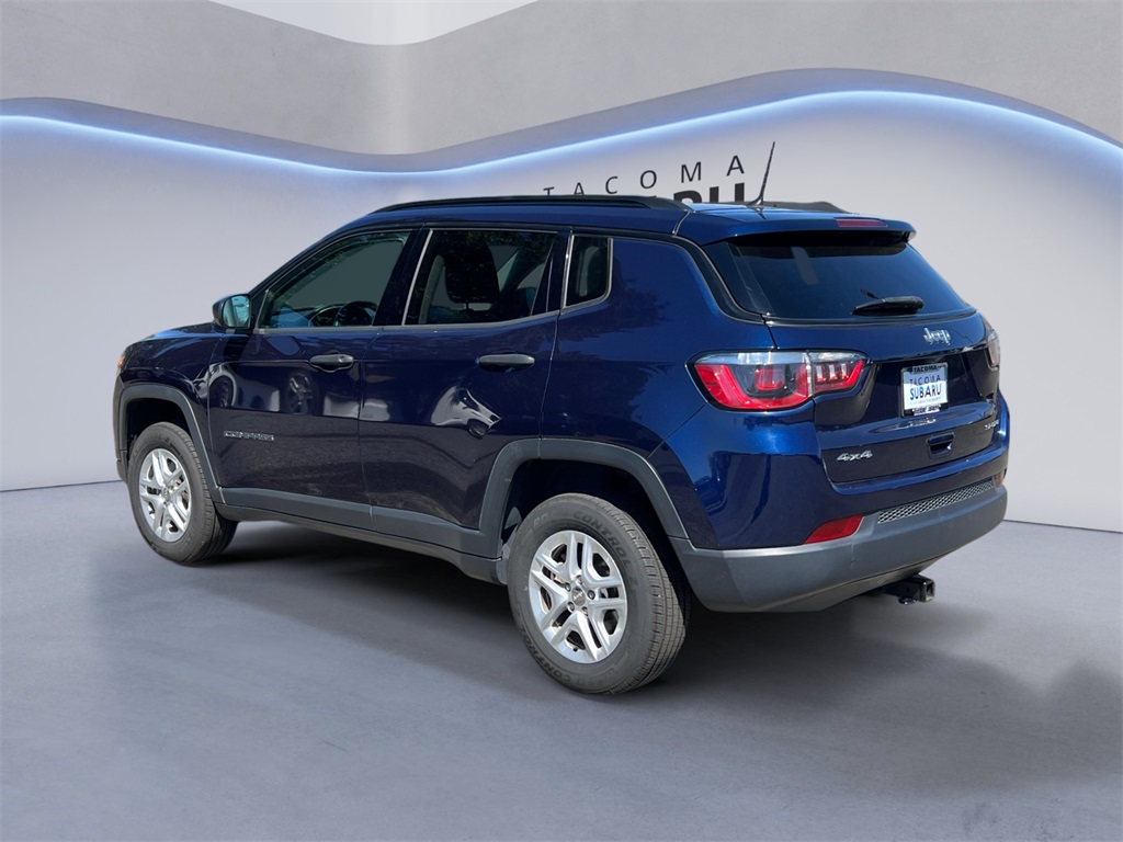2018 Jeep Compass Sport photo 3