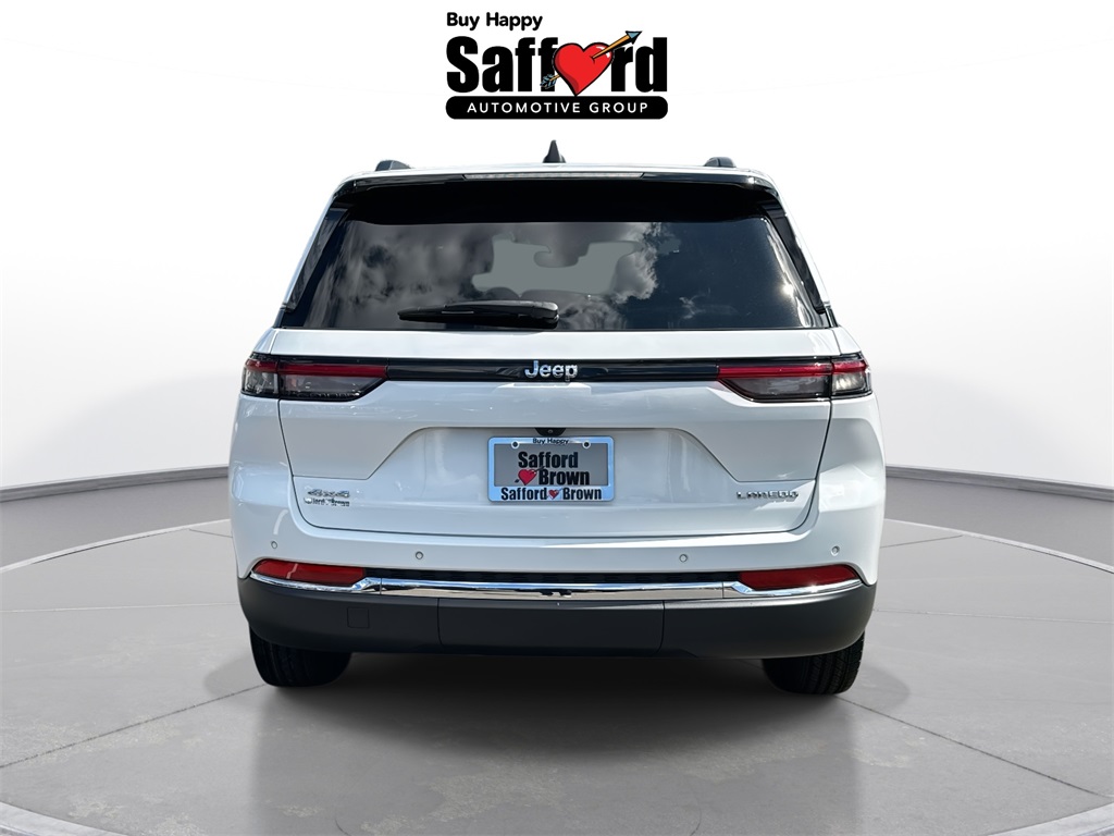 2023 Jeep Grand Cherokee Laredo photo 5
