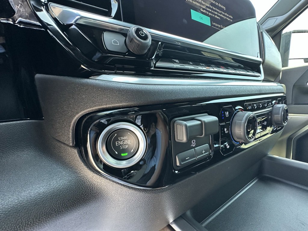 2025 Chevrolet Silverado 2500HD High Country photo 28