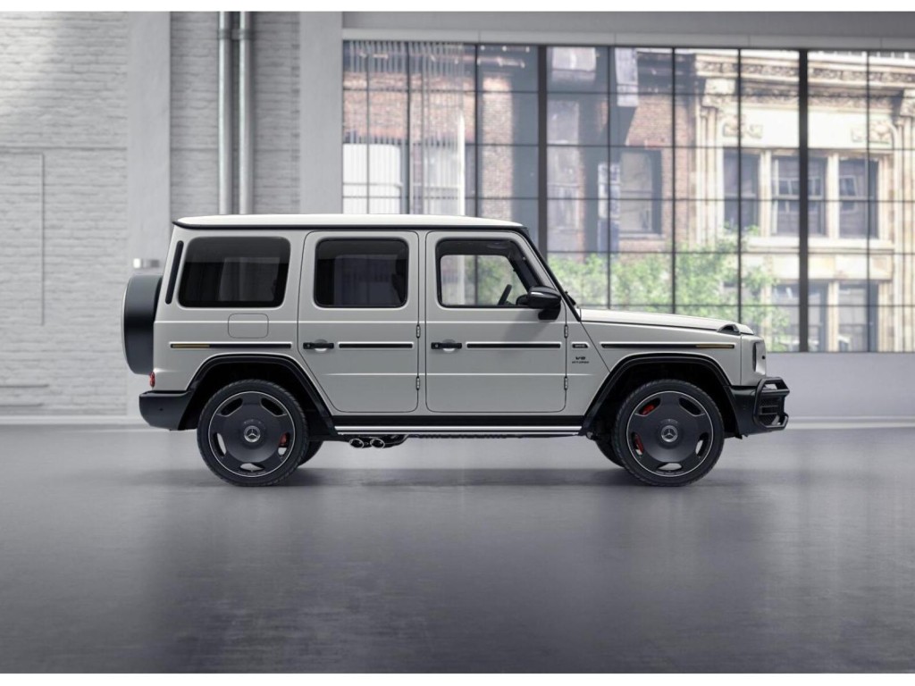 2024 Mercedes Benz G AMG 63 photo 2