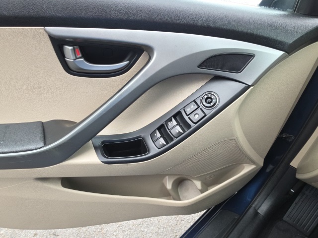 2016 Hyundai Elantra SE photo 8