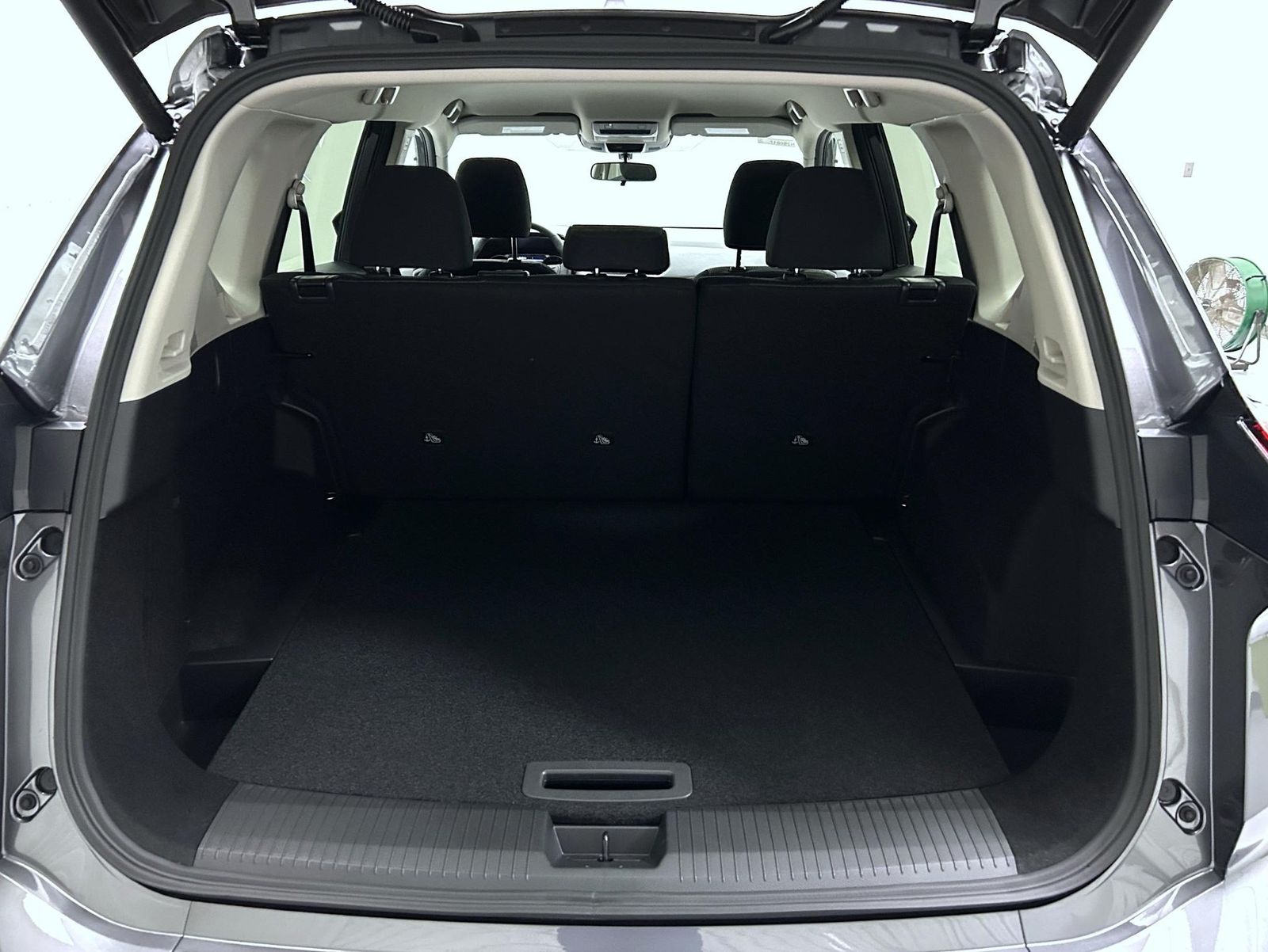 2026 Nissan Rogue SV photo 9