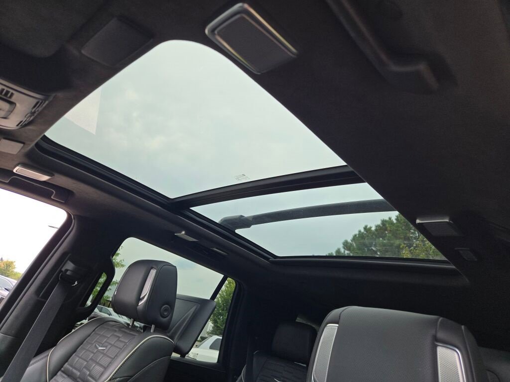 2023 Cadillac Escalade V-Series photo 29