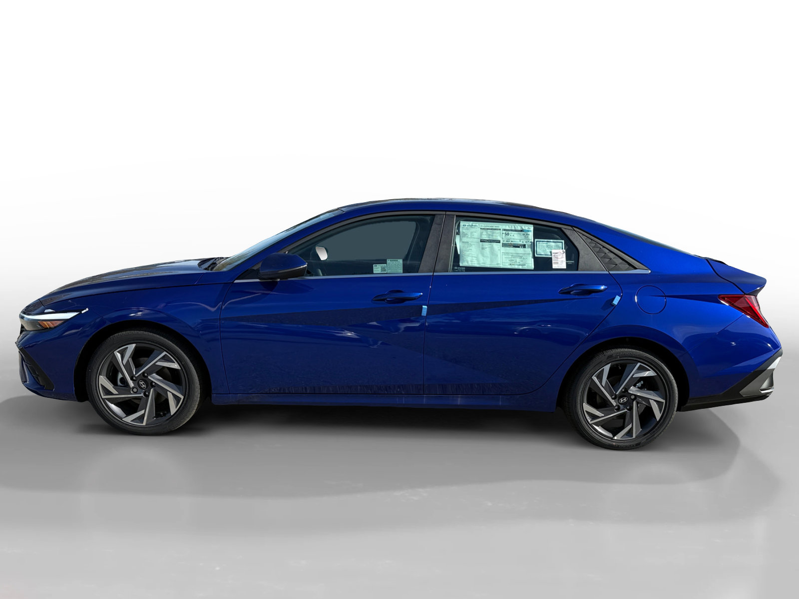 2025 Hyundai Elantra Hybrid Limited photo 2