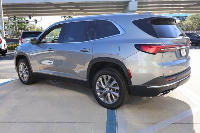 2025 Buick Enclave Preferred photo 4