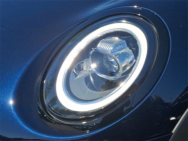 2020 Mini Cooper 2 Door Hardtop S Iconic photo 10