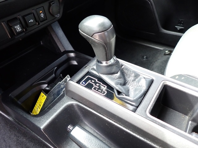 2023 Toyota Tacoma TRD Off-Road V6 photo 19