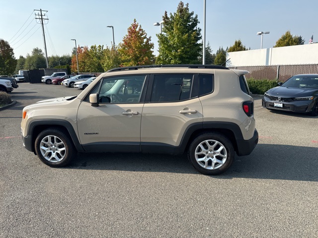 2016 Jeep Renegade Latitude photo 8