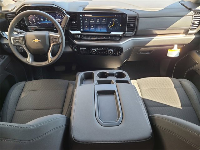 2025 Chevrolet Silverado 1500 LT photo 18