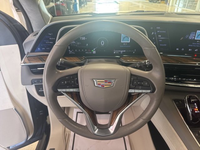 2023 Cadillac Escalade Premium Luxury Platinum photo 9