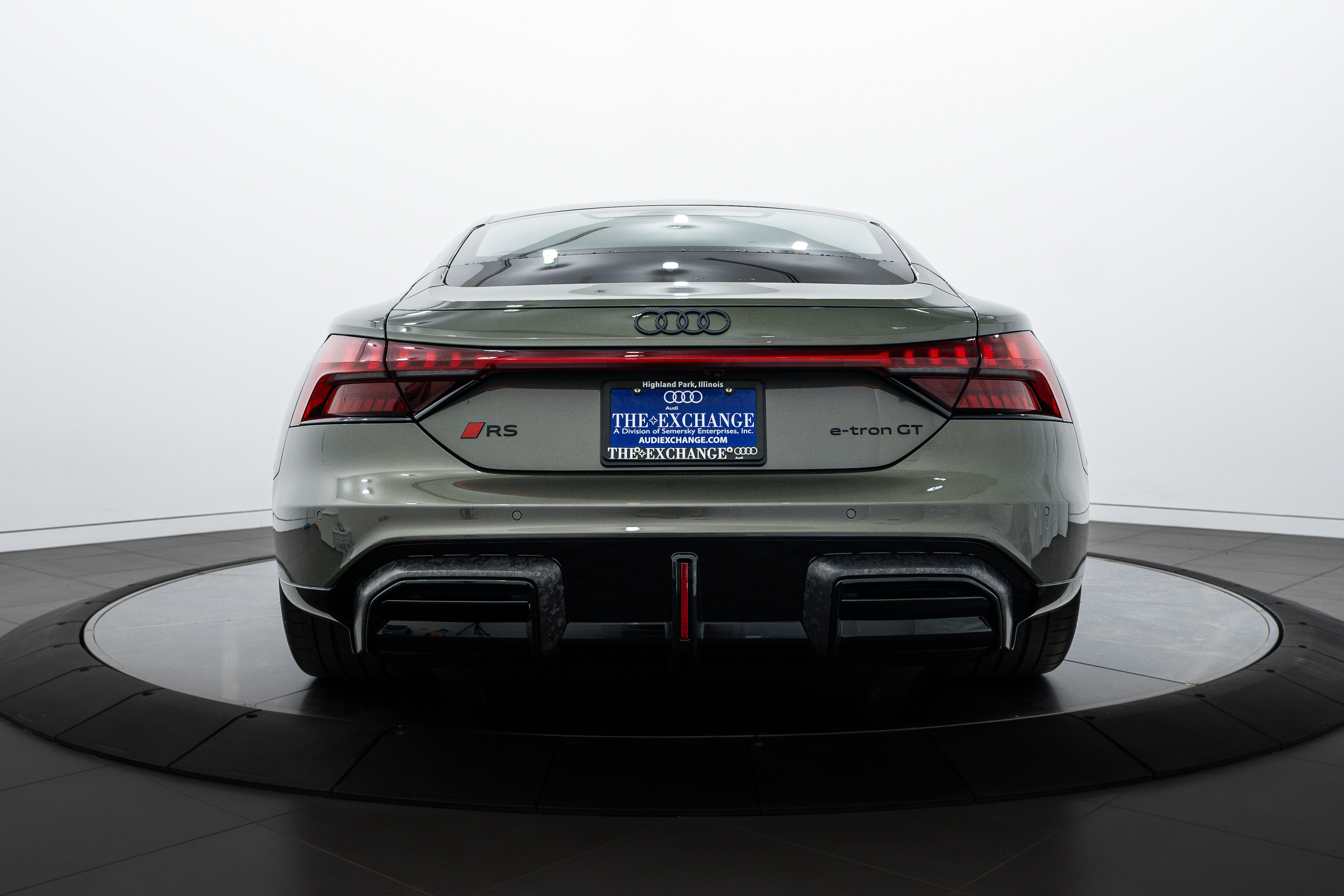 2025 Audi RS e-tron GT Base photo 16