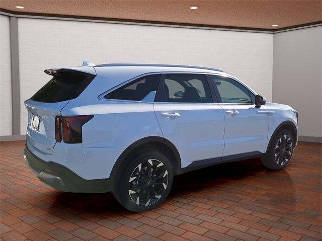 2026 Kia Sorento EX photo 3