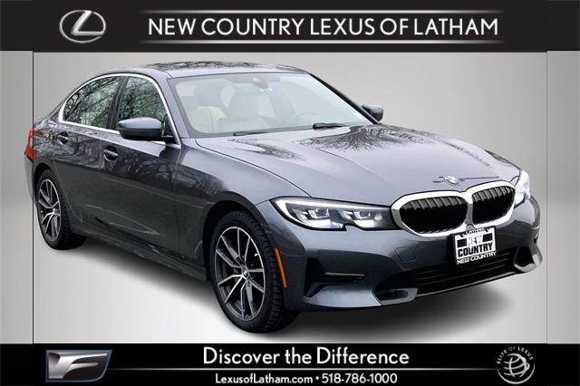 2020 BMW 3 Series 330i's photo