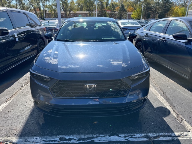 2025 Honda Accord SE photo 2