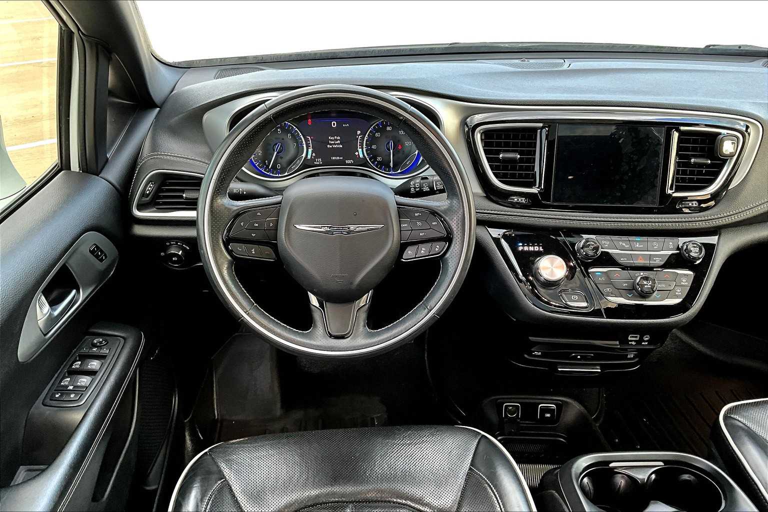 2018 Chrysler Pacifica Limited photo 5