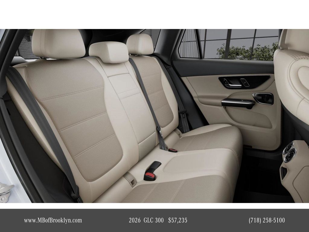 2026 Mercedes Benz GLC 300 4MATIC photo 3