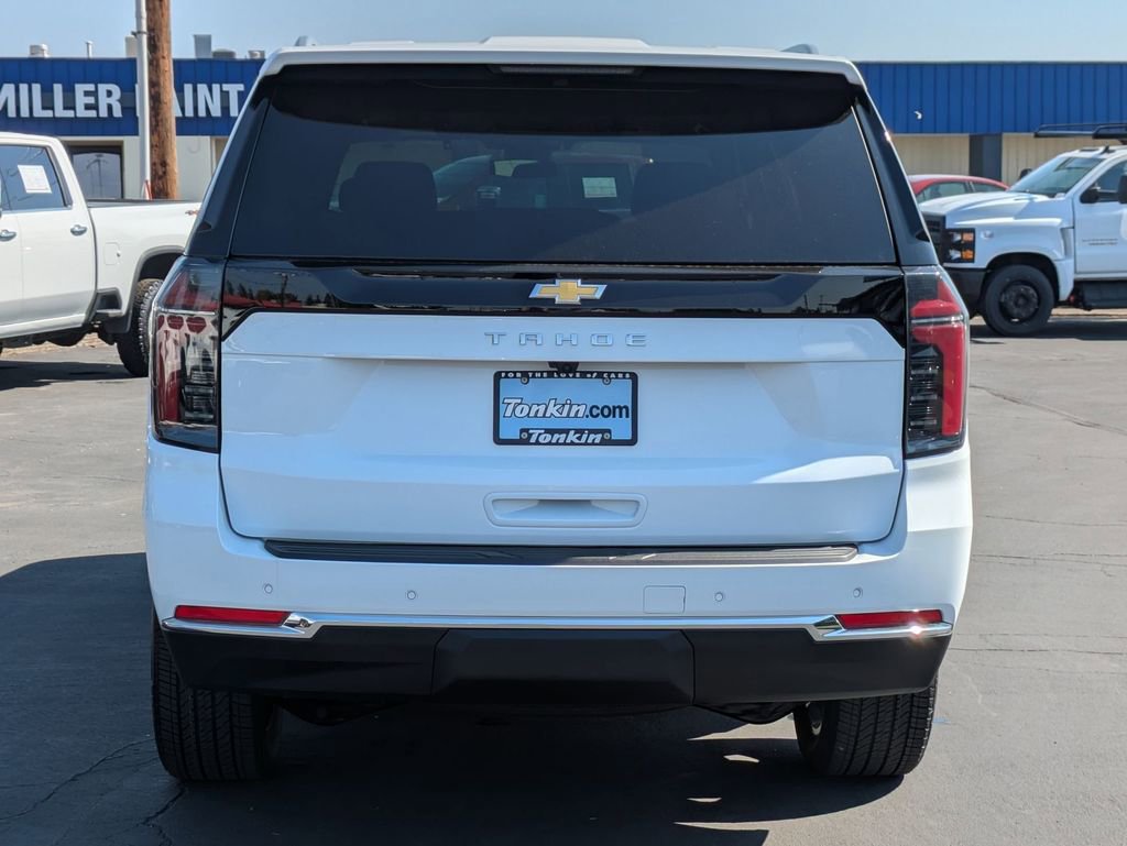 2025 Chevrolet Tahoe LS photo 3
