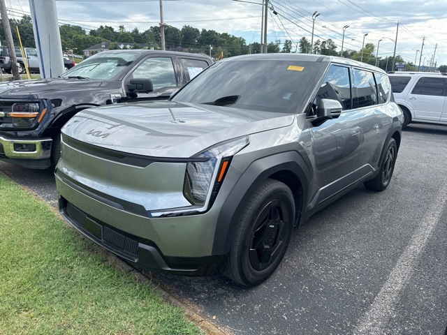 Used 2024 Kia Ev9 Light L/R with VIN KNDAB5S14R6024913 for sale in Knoxville, TN