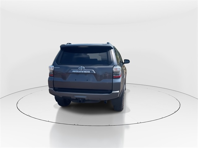2020 Toyota 4Runner SR5 photo 4