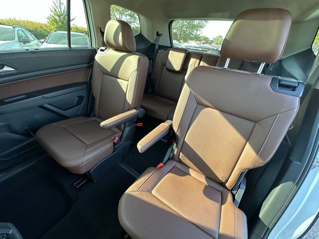 2021 Volkswagen Atlas SEL photo 33