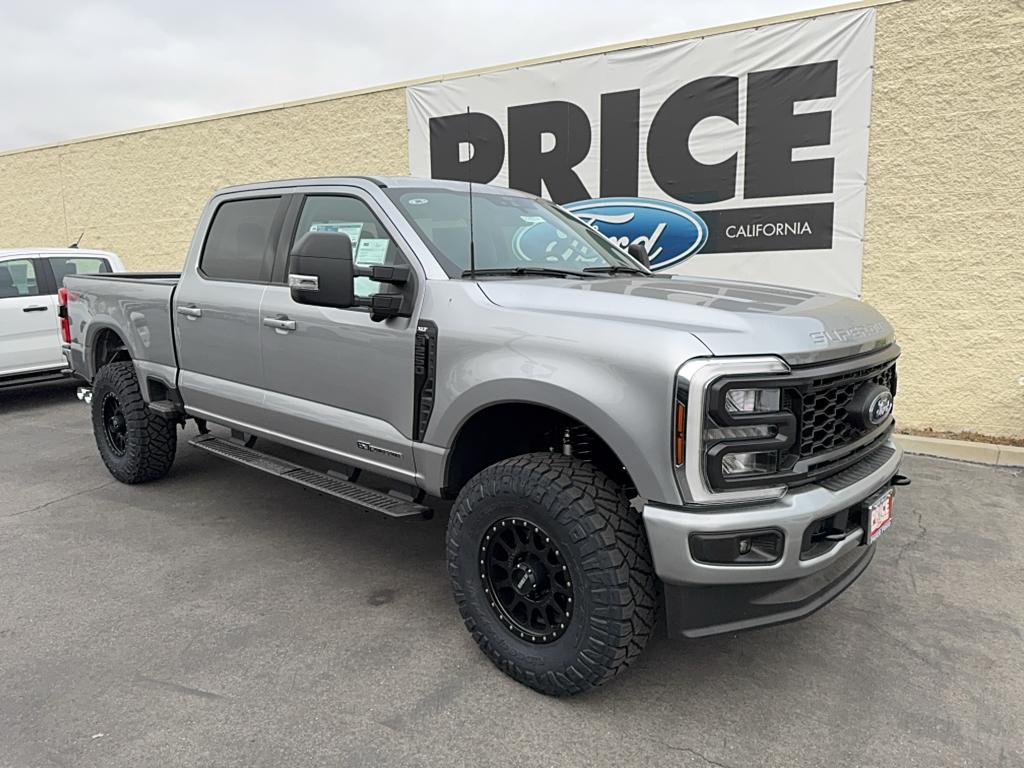 2024 Ford F-250 XLT photo 3