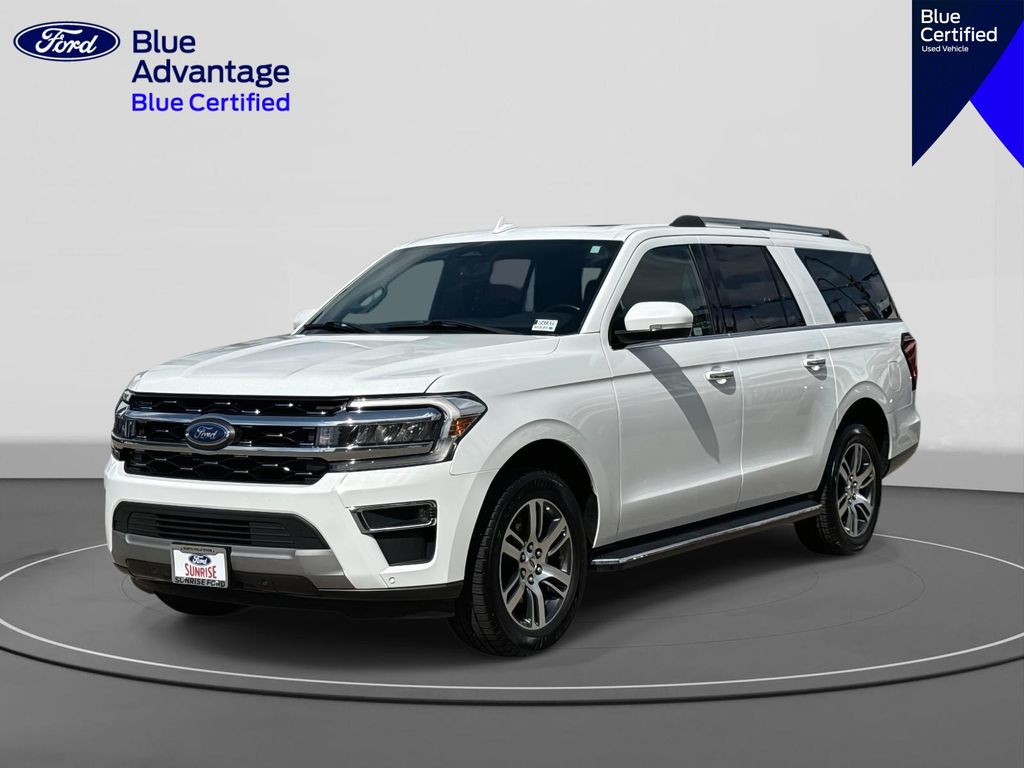 2022 Ford Expedition Limited's photo