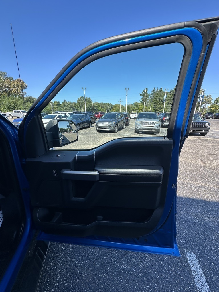 2019 Ford F-150 XLT photo 12