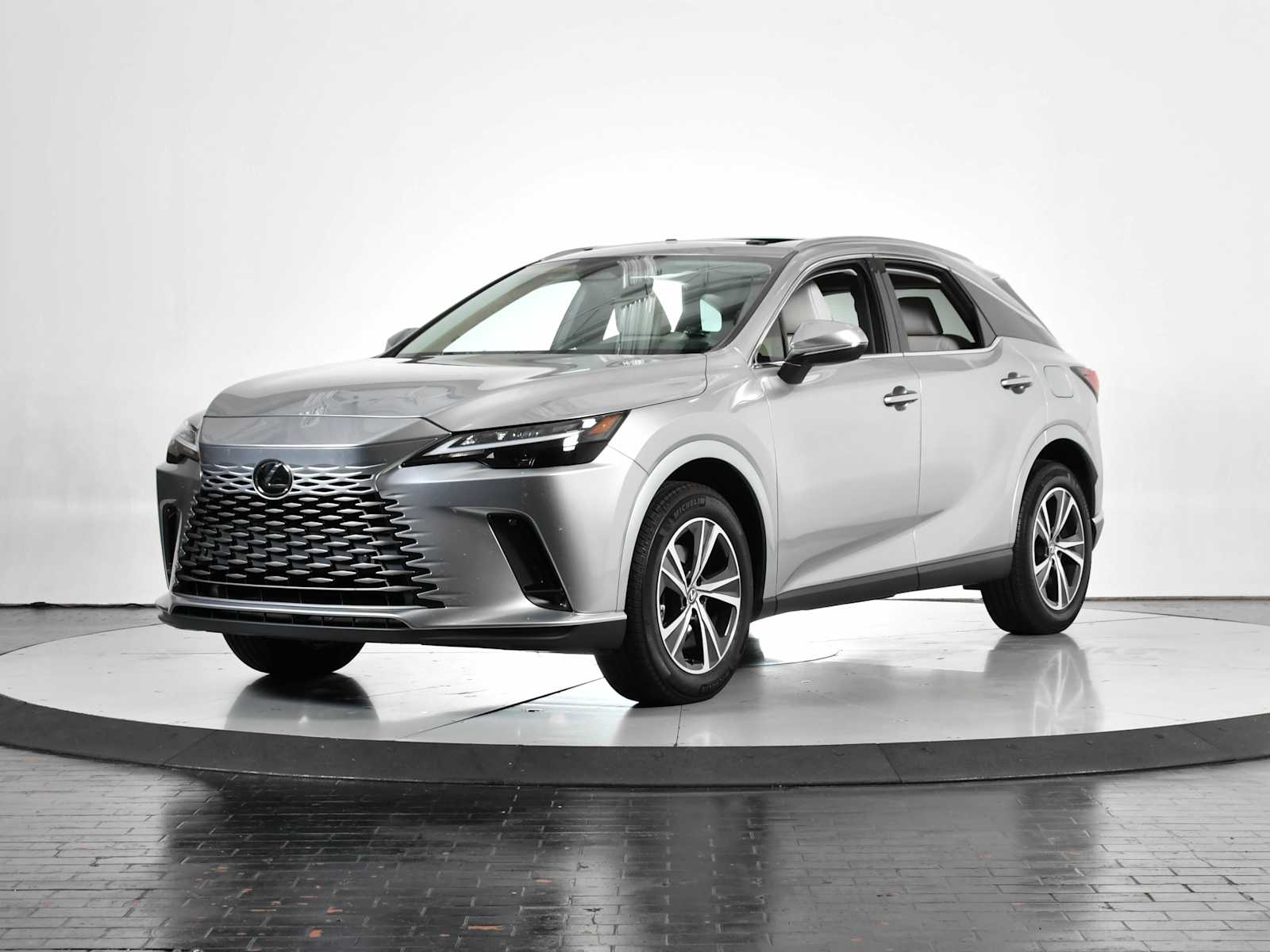 2024 Lexus RX Hybrid 350h's photo